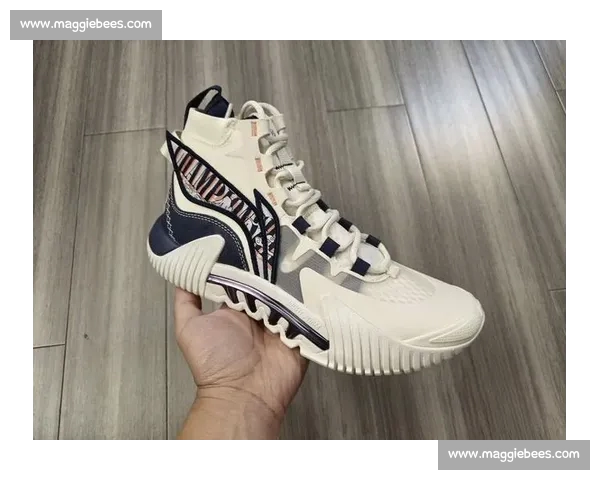 从缓震到回弹全面解析年度热门运动鞋真实评测指南选购参考与实战体验 从缓震到回弹全面解析年度热门运动鞋真实评测指南选购参考与实战体验